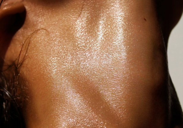 UN BRONCEADO SIN RAYAS.